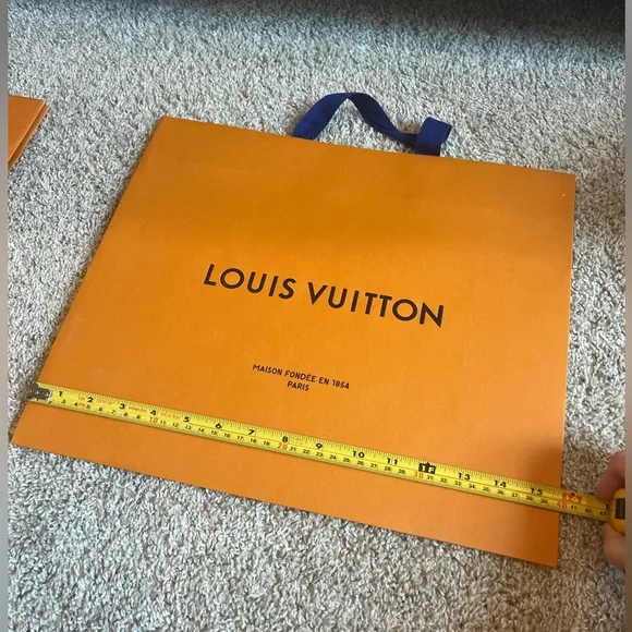 Louis Vuitton Shopping Bag - Picture 1 of 3